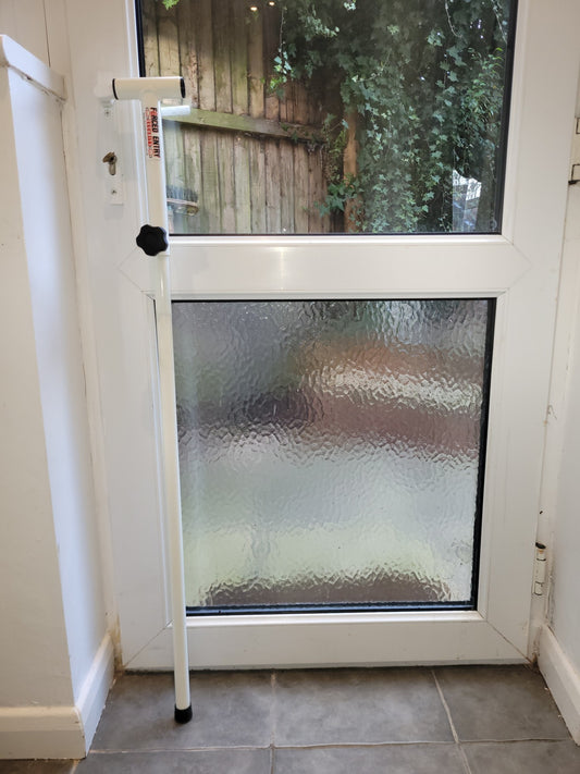 White door handle bar