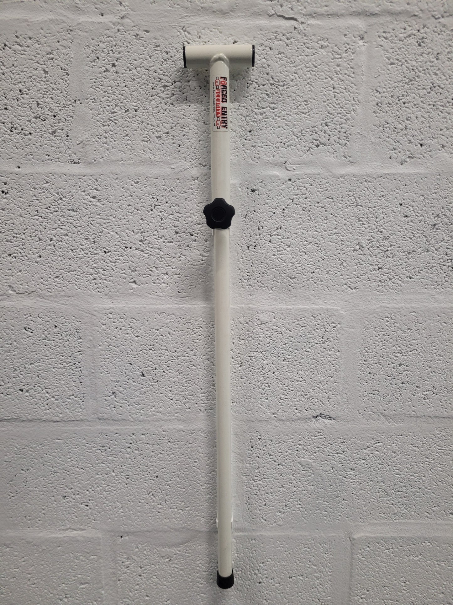 White door handle bar